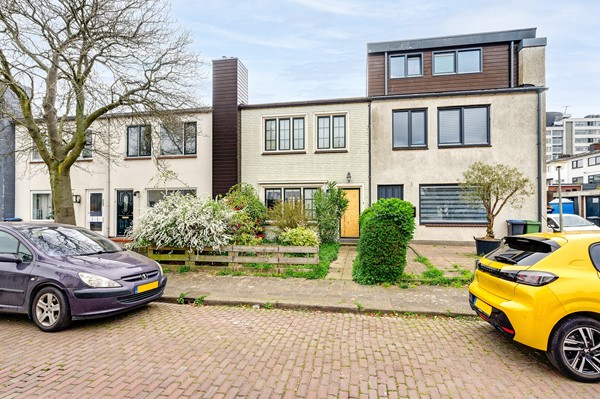 Medium property photo - Molukkenstraat 28, 3131 JM Vlaardingen
